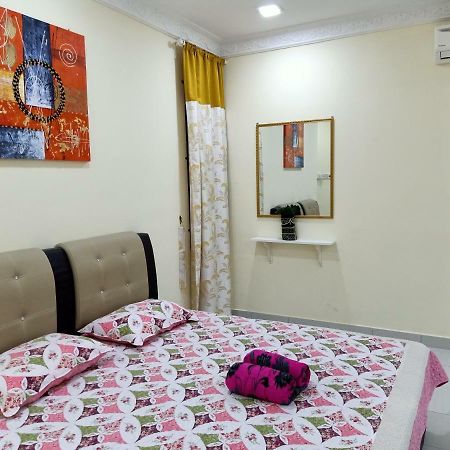 Gambang Homestay Banglomuslim Kuantan Exterior foto
