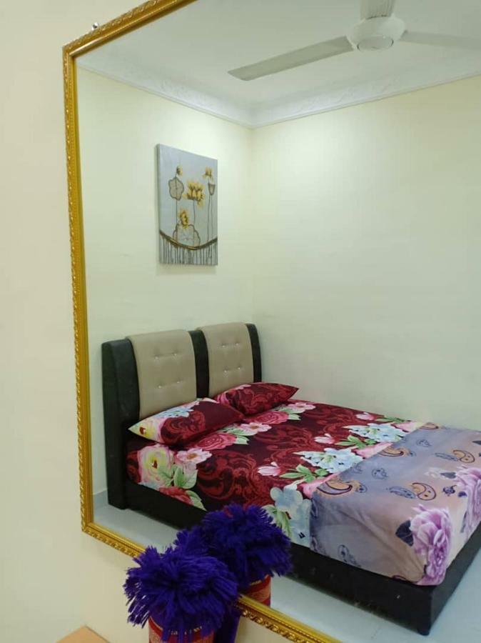 Gambang Homestay Banglomuslim Kuantan Exterior foto